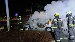 Lángok martaléka lett az autó Szombathelyen