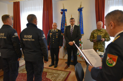 Területi védelmi bizottsági elismerés a HUNOR vasi tagjainak