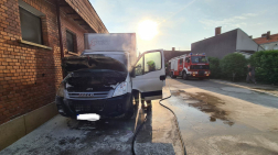 Kisteherautó égett Szombathelyen, a Söptei úton
