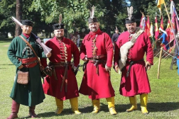 A kőszegi tűzoltó civilben hagyományőrző: puskával, szablyával gyakorol - fotók