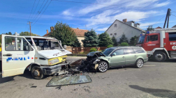 Kisteherautó és személyautó ütközött Bucsuban