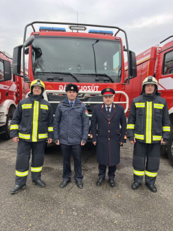 Tűzoltógépjármű-fecskendő és drónszállító terepjáró is érkezik Vas vármegyébe