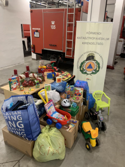 Ajándékozás a Körmendi Hivatásos Tűzoltó-parancsnokságon