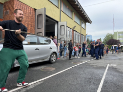 Kinyíltak a szertárkapuk gyermeknapon