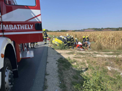 Kamion és személyautó karambolozott Táplánszentkeresztnél