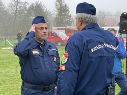 Önkéntes mentőszervezetek újraminősítő és terepgyakorlata Bajánsenyén