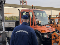 Szemlén a közút télen bevethető eszközei