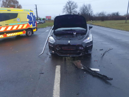 Kisteher és személyautó ütközött Szombathelynél 