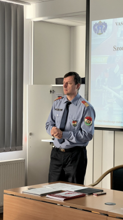 Második féléves képzésen a tűzoltósági és az ügyeleti szakterület