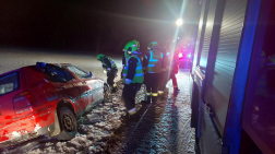 Autó hajtott árokba Répcelaknál