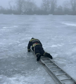 Veszélyeket rejt magába a jégen tartózkodás