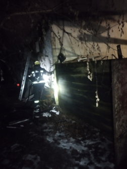 Szombat este is dolgoztak a tűzoltók