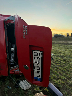 Elhagyta az utat egy autó Sárvárnál