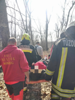 Kalaposkőnél mentették a bajbajutott túrázót
