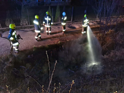 Száraz aljnövényzet égett Csepregen