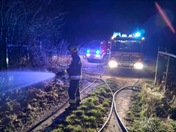 Szabadtéren keletkezett tűz Csepregnél