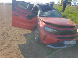 Két közlekedési balesethez riasztották tegnap a vármegye tűzoltóit