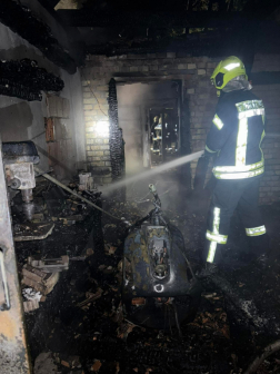 Melléképület égett Répceszemere településen