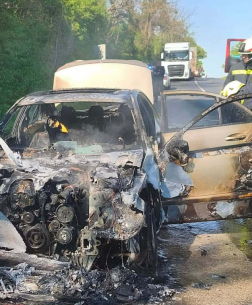 Kiégett egy autó Zsirán