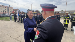 Új tűzoltóautó állt szolgálatba Sárváron