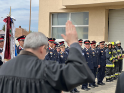 Új tűzoltóautó állt szolgálatba Sárváron