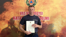 Kerek születésnapos tűzoltók köszöntése