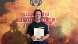 Kerek születésnapos tűzoltók köszöntése