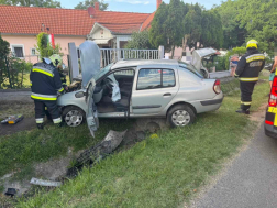 Árokba hajtott egy autó Borgátán