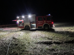 Növényi hulladék égett Vámoscsaládon