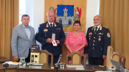 Negyven év szolgálat elismerése