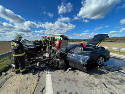Halálos kimenetelű baleset az M80-on, Rönöknél