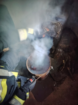 Fűtőeszköz karbantartásának hiánya okozta a füstöt