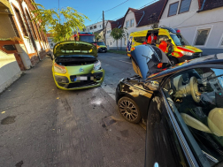 Parkoló autók voltak érintettek a szombathelyi balesetben